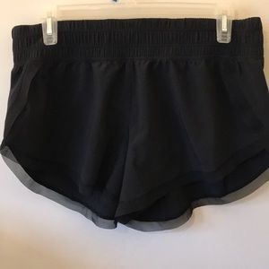 Lulu Lemon Black Shorts Size 8